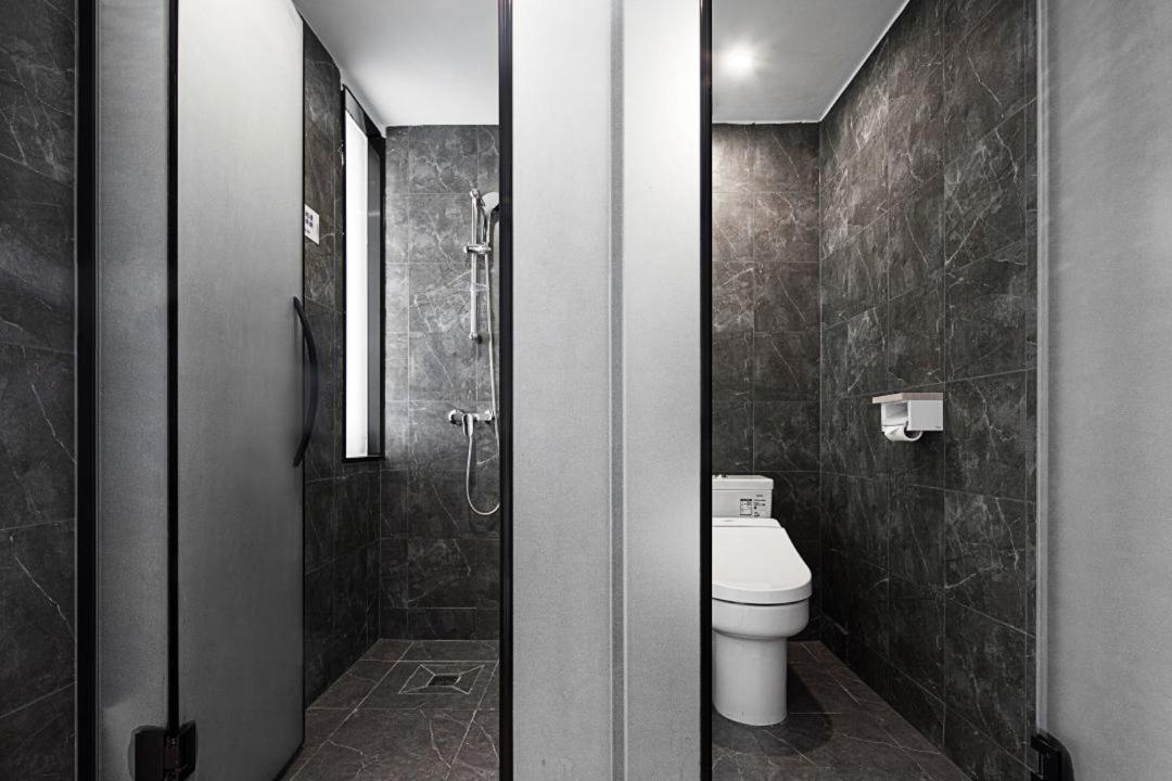 Walling Hotel - Chongqing Jiefangbei Hongyadong Εξωτερικό φωτογραφία
